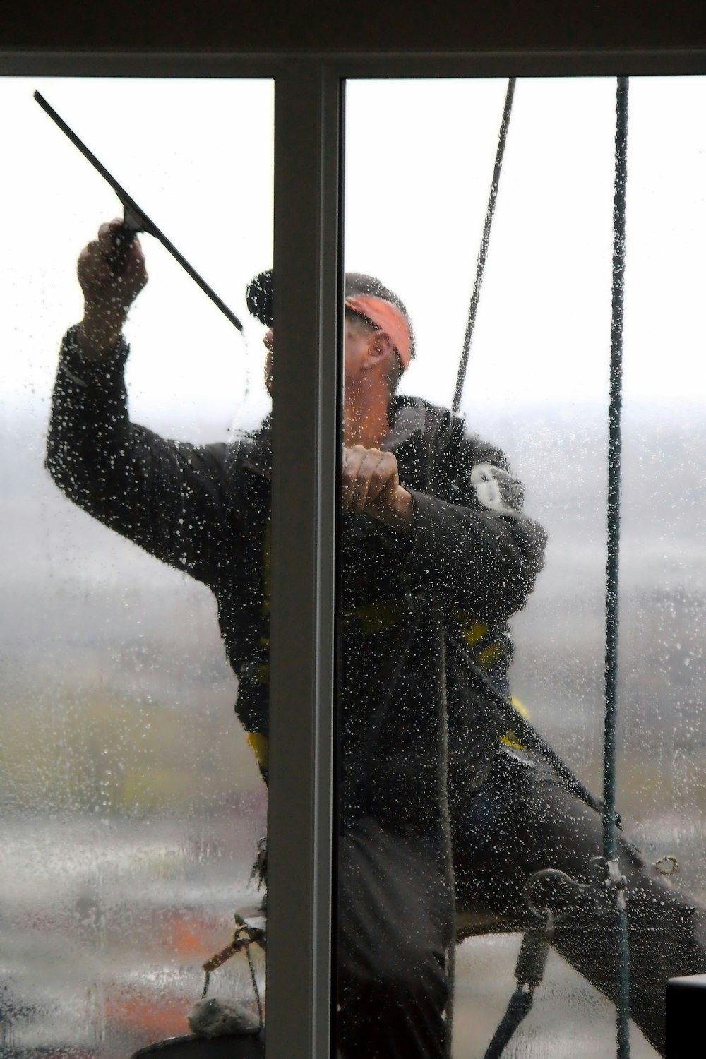 Glasreinigung mit Abzieher
